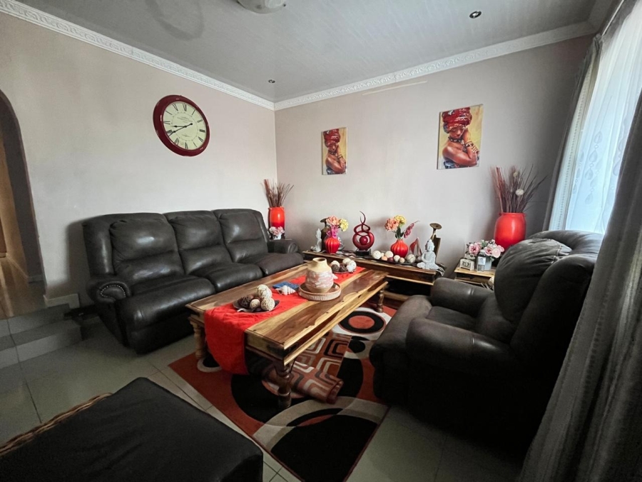 3 Bedroom Property for Sale in Mdantsane Eastern Cape